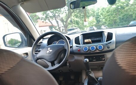 Mitsubishi L200 IV рестайлинг, 2008 год, 910 000 рублей, 7 фотография