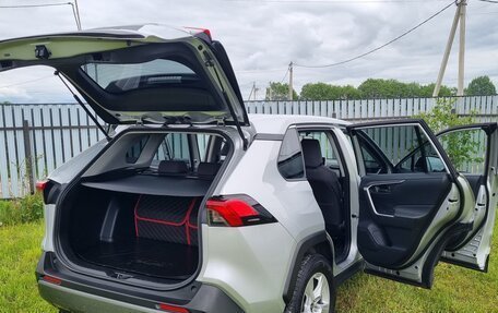 Toyota RAV4, 2022 год, 3 500 000 рублей, 11 фотография
