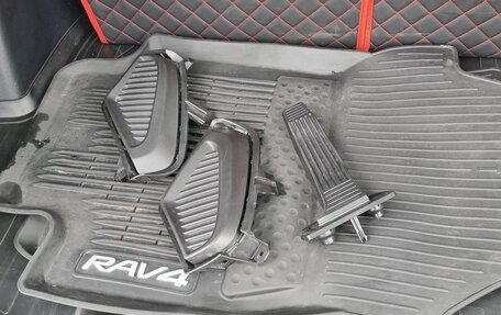Toyota RAV4, 2022 год, 3 500 000 рублей, 19 фотография