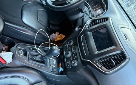 Jeep Cherokee, 2019 год, 2 200 000 рублей, 5 фотография