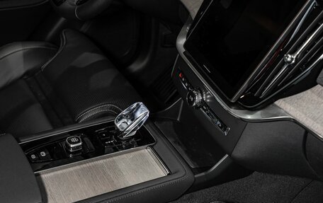 Volvo XC90 II рестайлинг, 2025 год, 14 000 000 рублей, 22 фотография