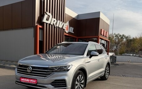 Volkswagen Touareg III, 2018 год, 3 700 000 рублей, 1 фотография