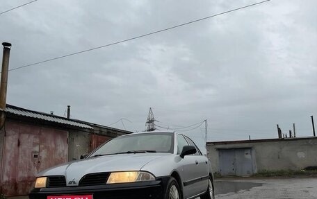 Mitsubishi Carisma I, 2002 год, 175 000 рублей, 1 фотография