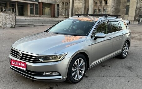 Volkswagen Passat B8 рестайлинг, 2015 год, 1 680 000 рублей, 1 фотография