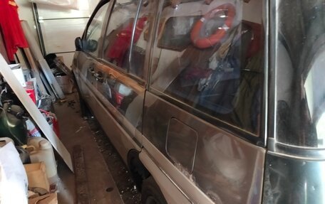 Nissan Prairie III, 1991 год, 100 000 рублей, 2 фотография