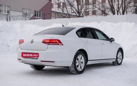 Volkswagen Passat B8 рестайлинг, 2018 год, 1 650 000 рублей, 18 фотография