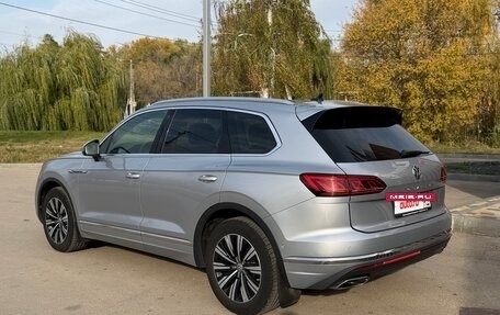 Volkswagen Touareg III, 2018 год, 3 700 000 рублей, 6 фотография