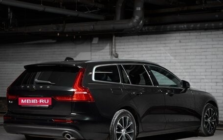 Volvo V60 II, 2019 год, 2 570 000 рублей, 4 фотография