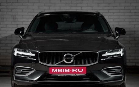 Volvo V60 II, 2019 год, 2 570 000 рублей, 2 фотография