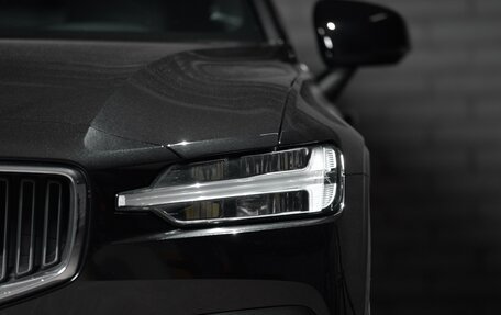 Volvo V60 II, 2019 год, 2 570 000 рублей, 9 фотография