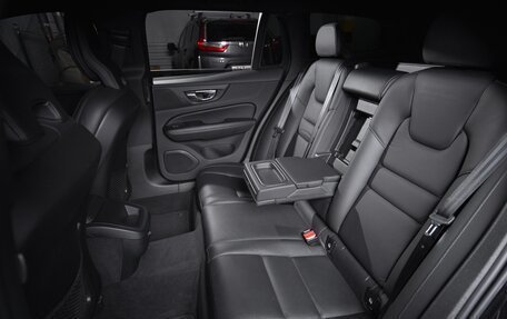 Volvo V60 II, 2019 год, 2 570 000 рублей, 14 фотография