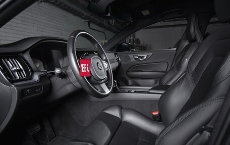 Volvo V60 II, 2019 год, 2 570 000 рублей, 13 фотография