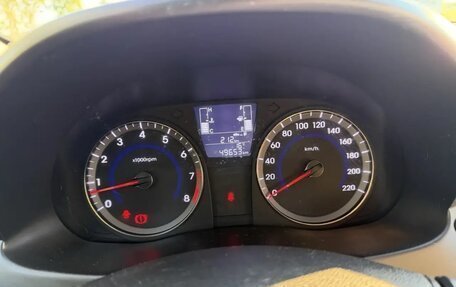 Hyundai Solaris II рестайлинг, 2016 год, 1 300 000 рублей, 16 фотография