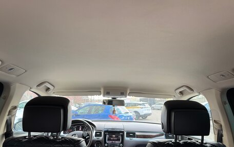 Volkswagen Touareg III, 2012 год, 2 200 000 рублей, 24 фотография