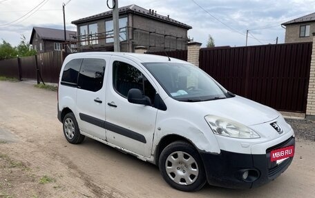 Peugeot Partner II рестайлинг 2, 2012 год, 590 000 рублей, 3 фотография