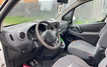 Peugeot Partner II рестайлинг 2, 2012 год, 590 000 рублей, 8 фотография