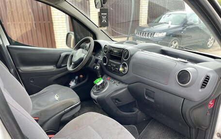 Peugeot Partner II рестайлинг 2, 2012 год, 590 000 рублей, 9 фотография
