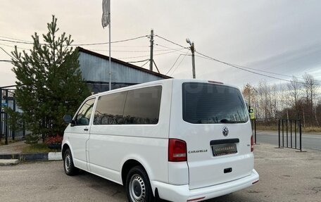 Volkswagen Caravelle T5, 2013 год, 1 450 000 рублей, 2 фотография