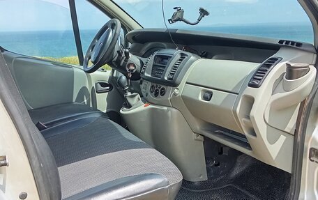 Renault Trafic, 2006 год, 1 000 000 рублей, 5 фотография