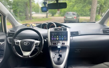 Toyota Verso I, 2011 год, 1 000 000 рублей, 13 фотография