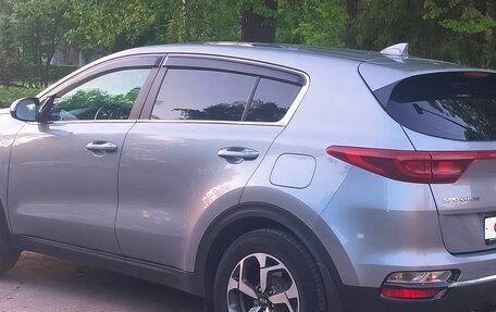 KIA Sportage IV рестайлинг, 2018 год, 2 050 000 рублей, 5 фотография