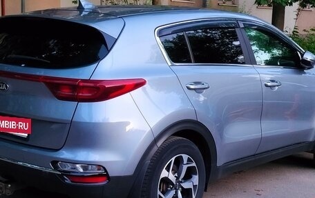 KIA Sportage IV рестайлинг, 2018 год, 2 050 000 рублей, 3 фотография