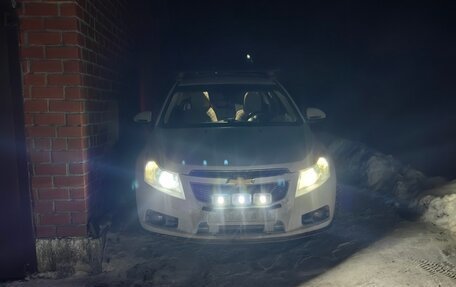 Chevrolet Cruze II, 2012 год, 950 000 рублей, 3 фотография