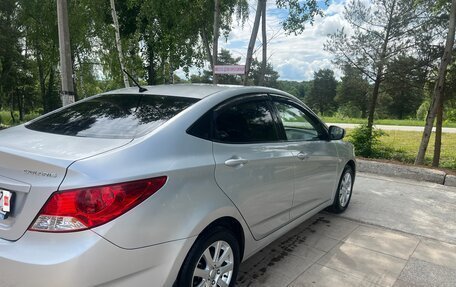 Hyundai Solaris II рестайлинг, 2014 год, 950 000 рублей, 2 фотография