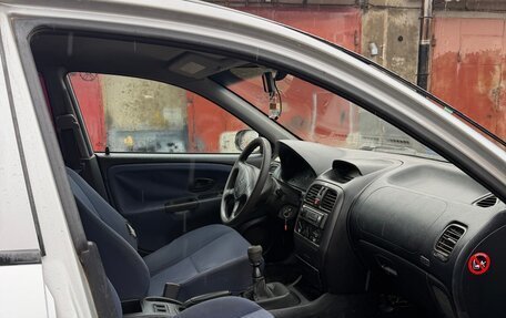 Mitsubishi Carisma I, 2002 год, 175 000 рублей, 7 фотография