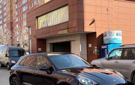 Porsche Macan I рестайлинг, 2015 год, 3 200 000 рублей, 2 фотография