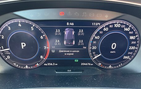 Volkswagen Tiguan II, 2018 год, 2 200 000 рублей, 7 фотография
