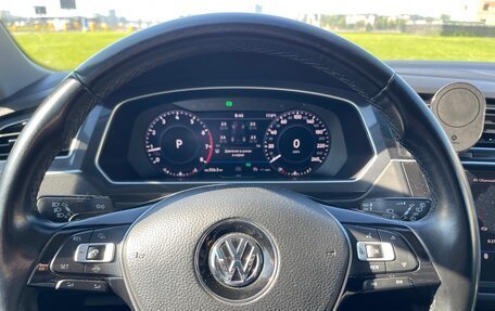 Volkswagen Tiguan II, 2018 год, 2 200 000 рублей, 6 фотография