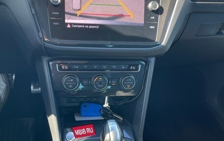 Volkswagen Tiguan II, 2018 год, 2 200 000 рублей, 5 фотография