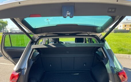Volkswagen Tiguan II, 2018 год, 2 200 000 рублей, 11 фотография
