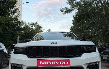 Jeep Grand Cherokee, 2022 год, 7 300 000 рублей, 3 фотография