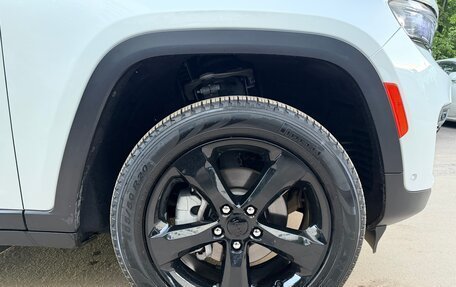 Jeep Grand Cherokee, 2022 год, 7 300 000 рублей, 24 фотография