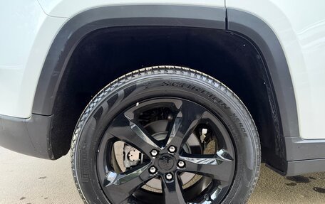 Jeep Grand Cherokee, 2022 год, 7 300 000 рублей, 25 фотография