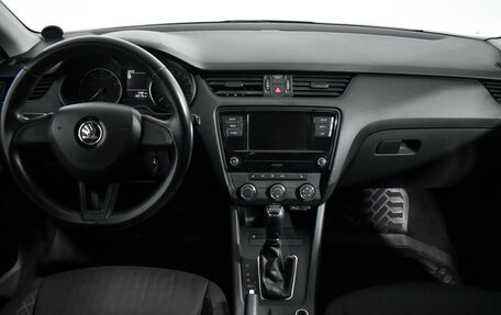 Skoda Octavia, 2017 год, 999 000 рублей, 15 фотография