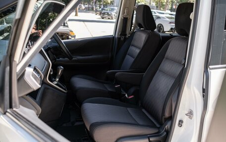 Nissan Serena IV, 2020 год, 2 200 000 рублей, 8 фотография