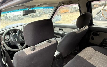 Nissan NP300, 2010 год, 600 000 рублей, 9 фотография