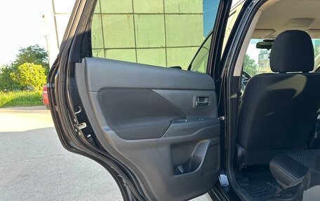 Mitsubishi Outlander III рестайлинг 3, 2017 год, 1 999 999 рублей, 15 фотография