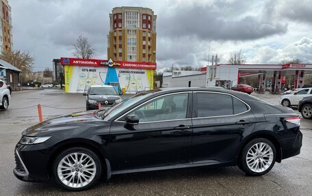 Toyota Camry, 2021 год, 2 500 000 рублей, 5 фотография