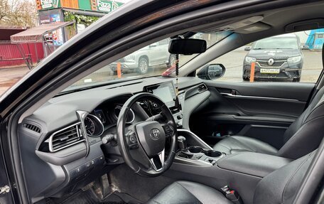 Toyota Camry, 2021 год, 2 500 000 рублей, 10 фотография