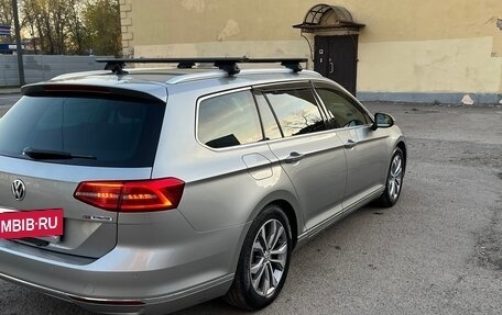 Volkswagen Passat B8 рестайлинг, 2015 год, 1 680 000 рублей, 4 фотография