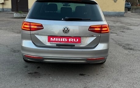 Volkswagen Passat B8 рестайлинг, 2015 год, 1 680 000 рублей, 12 фотография