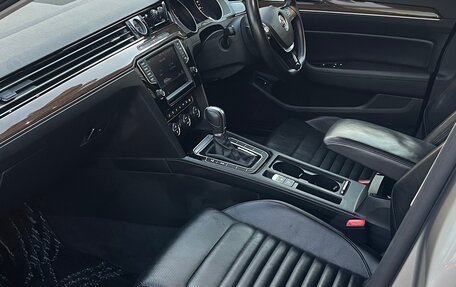 Volkswagen Passat B8 рестайлинг, 2015 год, 1 680 000 рублей, 27 фотография