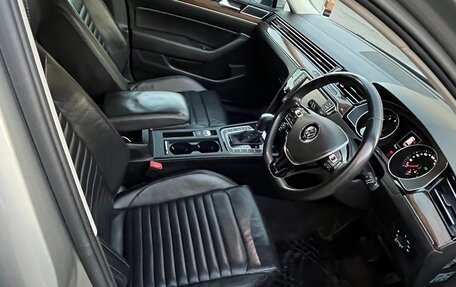 Volkswagen Passat B8 рестайлинг, 2015 год, 1 680 000 рублей, 23 фотография