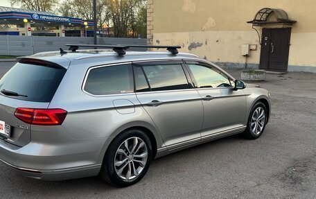 Volkswagen Passat B8 рестайлинг, 2015 год, 1 680 000 рублей, 28 фотография