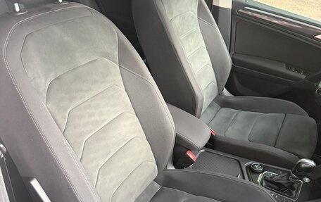 Volkswagen Tiguan II, 2019 год, 2 450 000 рублей, 14 фотография