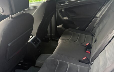 Volkswagen Tiguan II, 2019 год, 2 450 000 рублей, 19 фотография